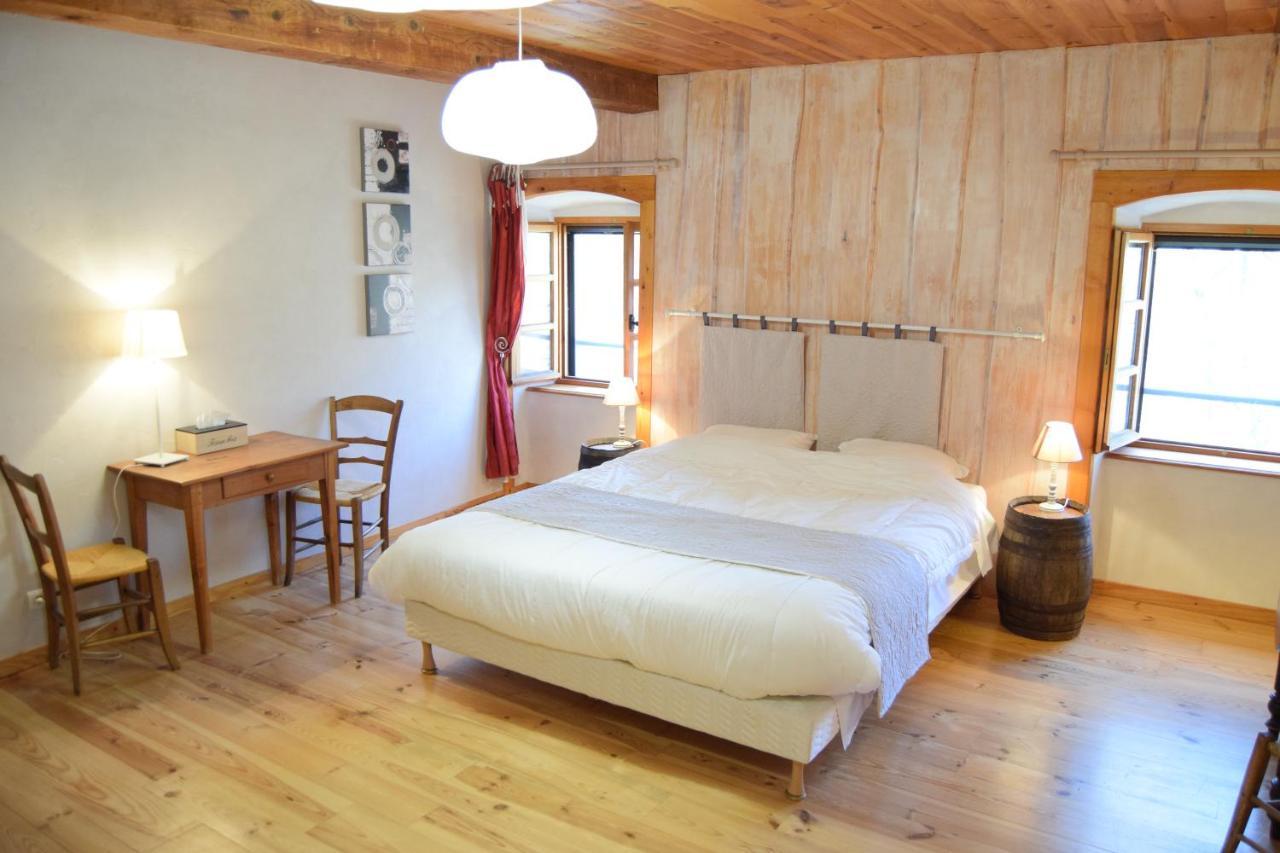 Le Moulin Du Bateau - Maison D'Hotes Leotoing Exterior photo